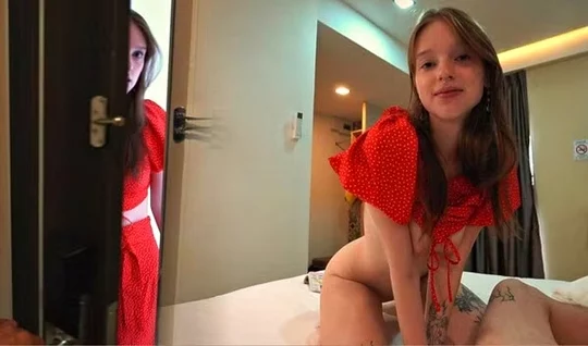 iyottube A young couple decided to have a great time in bed